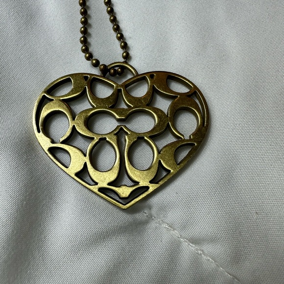 Authentic COACH LARGE HEART Vintage Brass Signature Keychain Bag Charm keychain - Picture 3 of 4
